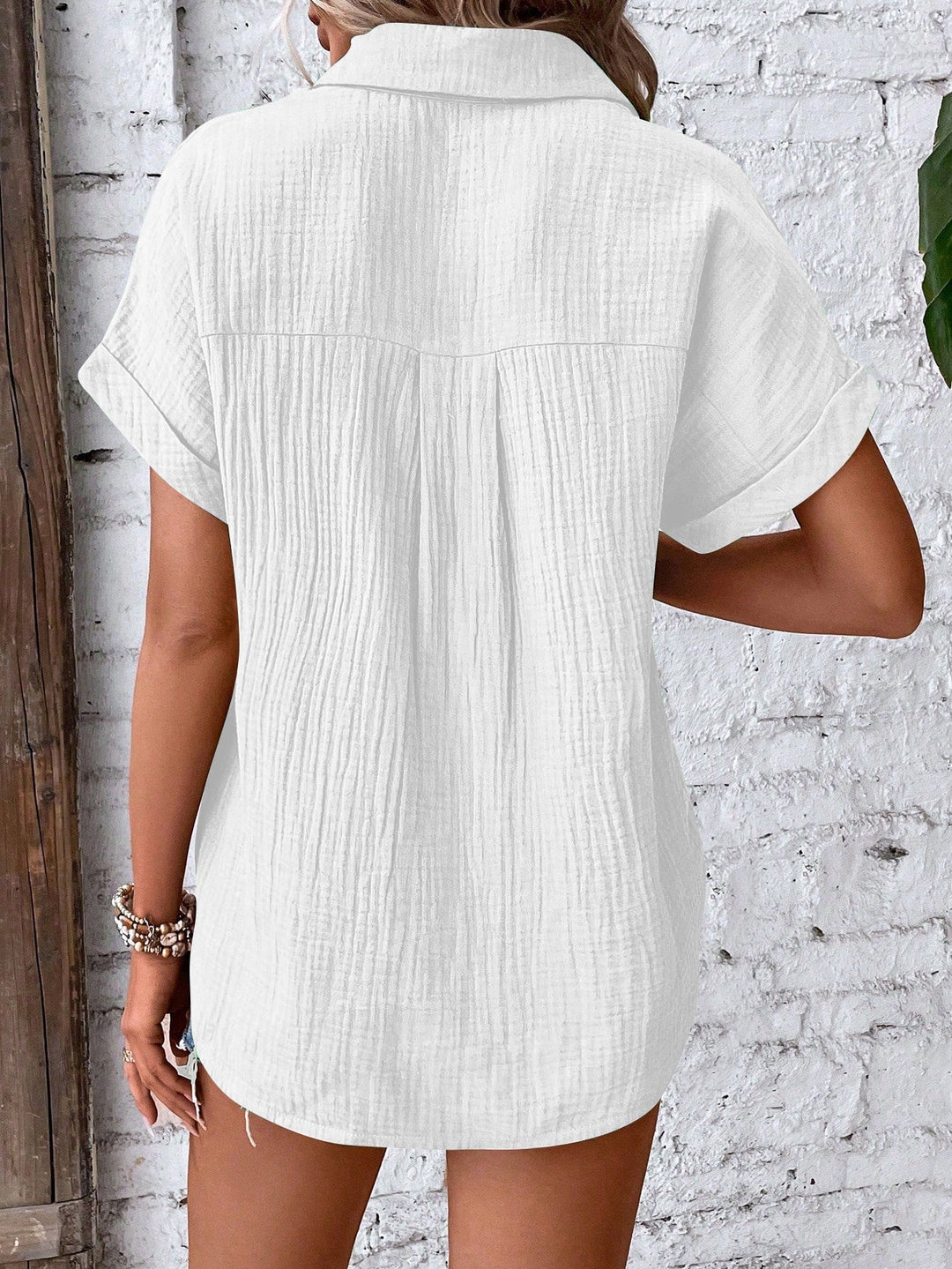 Lara - Blouse Aérienne Élégante