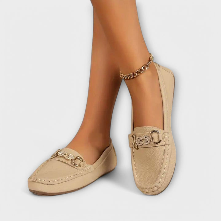 Aura | Classic Moccasin