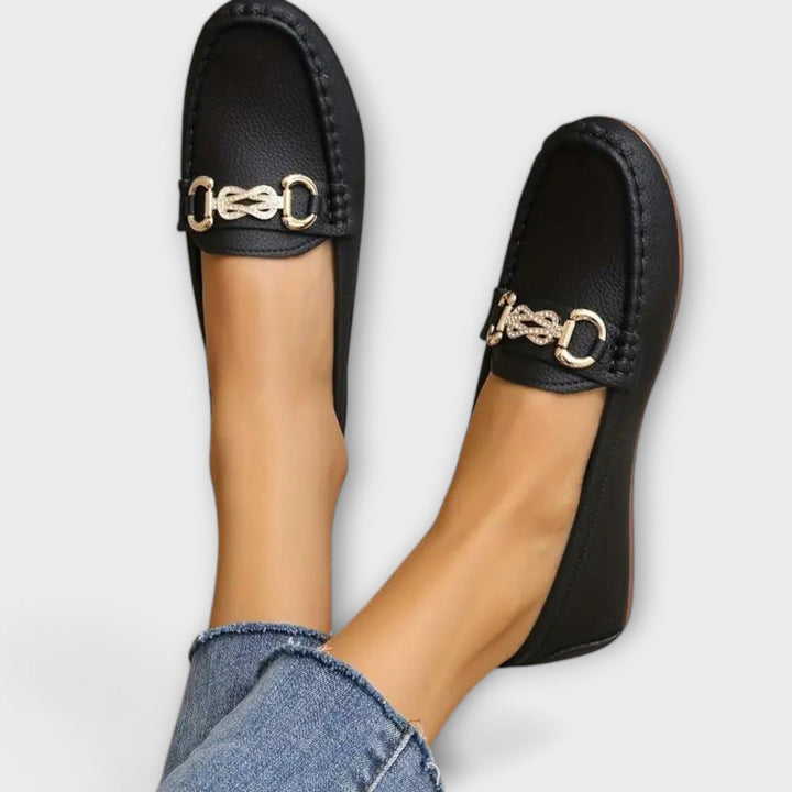 Aura | Classic Moccasin