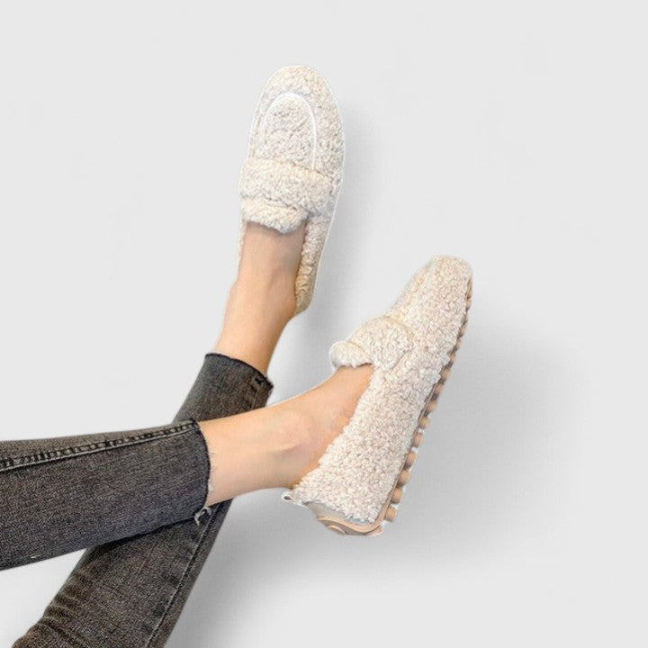 Solenne | Chaussons chauds au design élégant