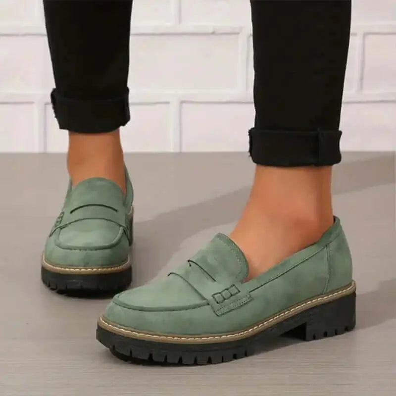 NADIA™ | Mocassins Intemporels en Daim